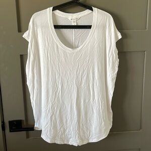 ATHLETA CLOUD LIGHT STRATUS LOOSE FITTING TEE SZ LARGE